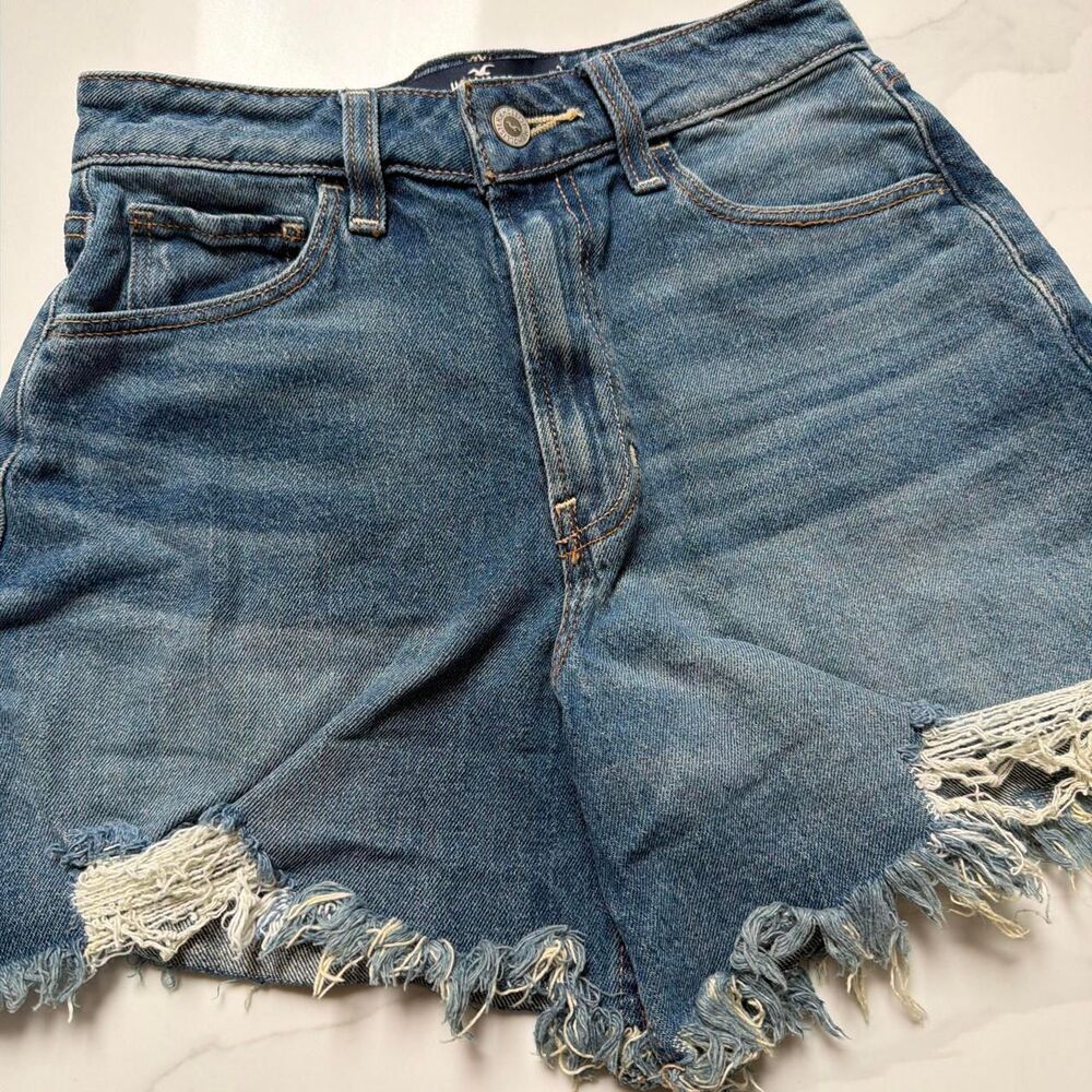 Hollister-co Women's Blue and Navy Shorts